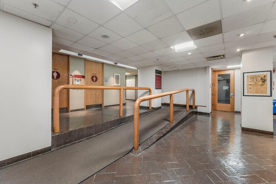 More Photos Of 1 W Market St, Corning Office Residential For Lease