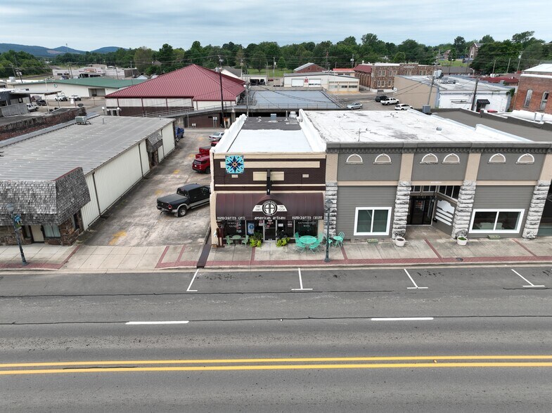 More Photos Of 615 Mena St, Mena Restaurant For Sale