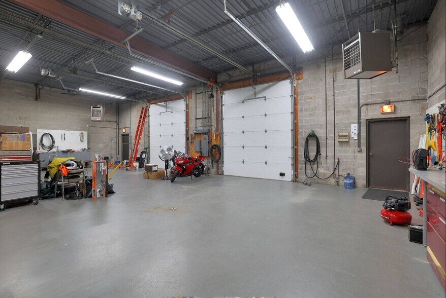 More Photos Of 5901 Lincoln Ave, Morton Grove Office For Sale