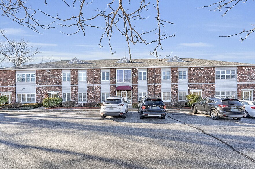 More Photos Of 2-4 Mary E Clark Dr, Hampstead Medical For Sale