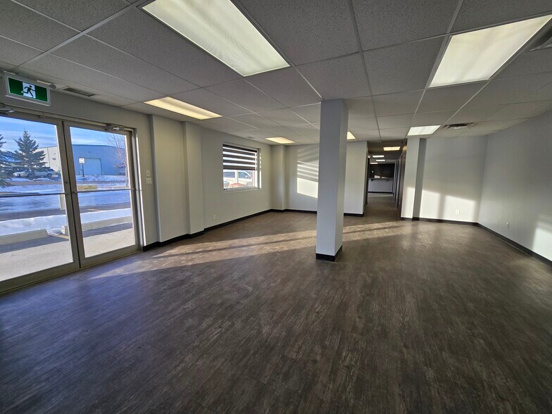 More Photos Of 506 24th Ave, Nisku Warehouse For Sale