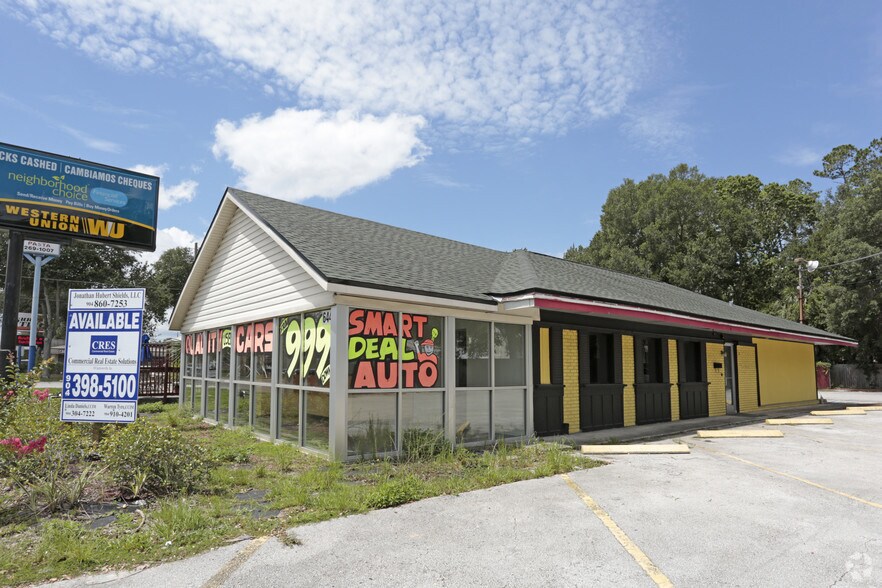 Primary Photo Of , Orange Park General Retail For Sale