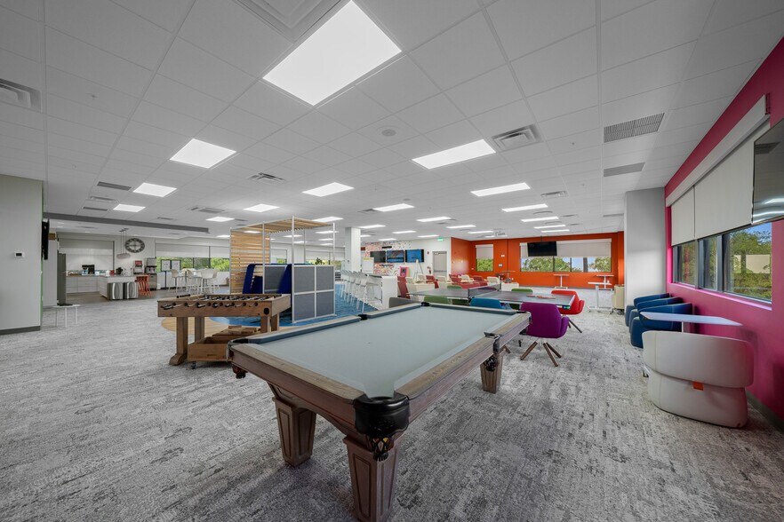 More Photos Of 1930 SW 38th Ave, Ocala Office For Lease