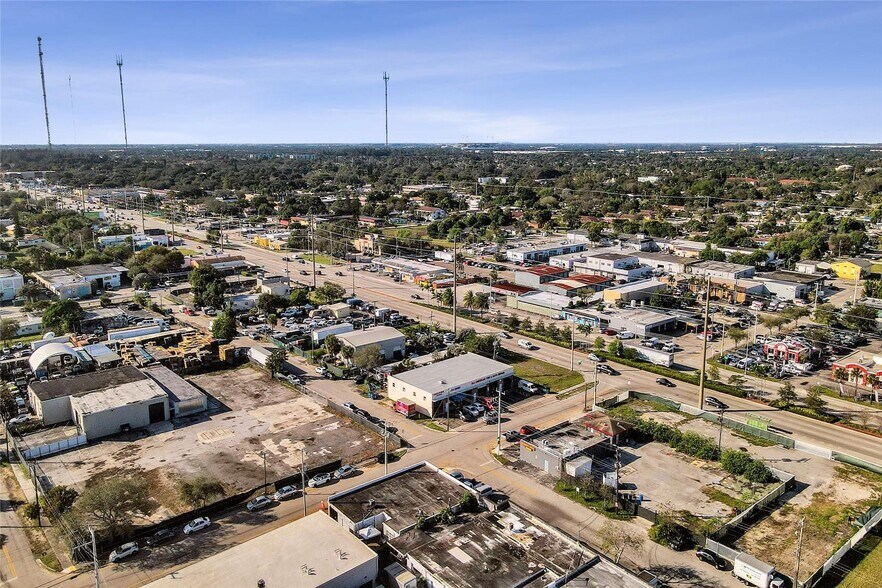 More Photos Of 5960-5992 SW 23rd St, West Park Showroom For Sale