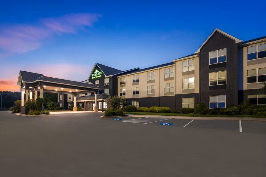 More Photos Of 2001 Mount Harmony Church Rd, Matthews Hotel For Sale