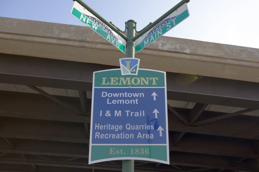 More Photos Of 116 Main St, Lemont Office For Sale