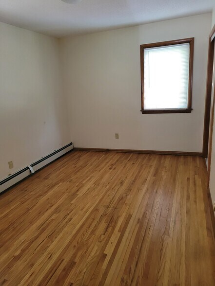 More Photos Of 620 23rd Ave N, Minneapolis Apartments For Sale