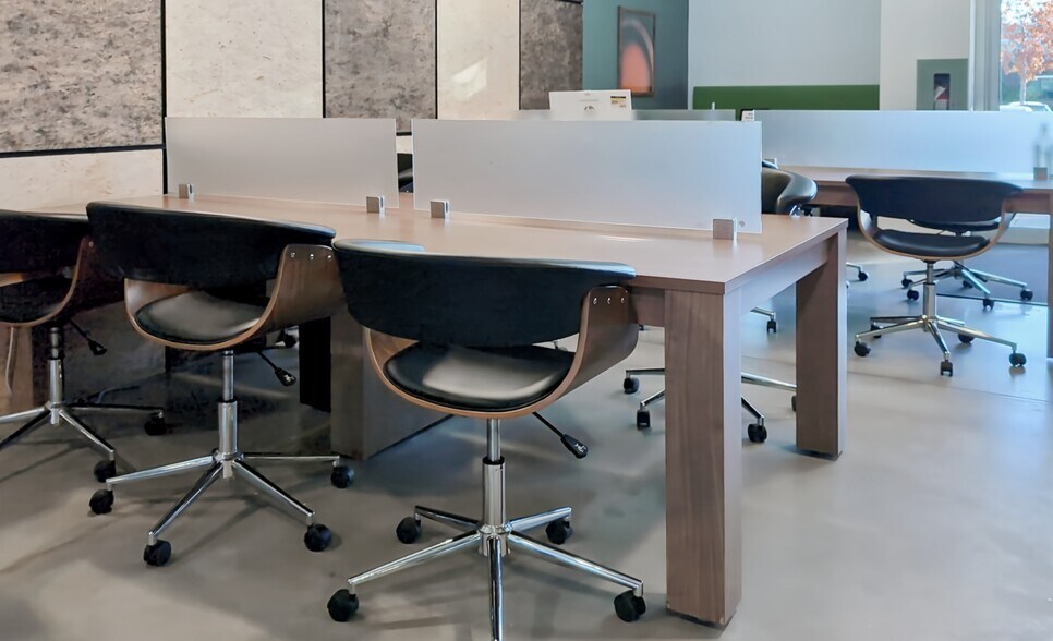 More Photos Of 9131 Keele St, Vaughan Coworking Space