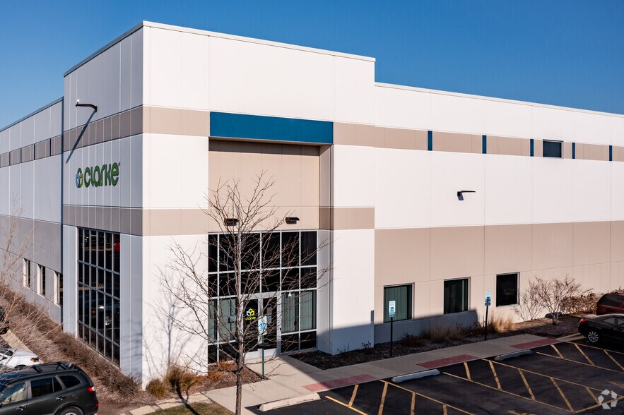 More Photos Of 201 Gary Ave, Roselle Warehouse For Lease