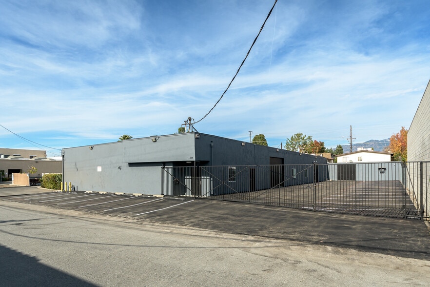 More Photos Of 319 Agostino Rd, San Gabriel Manufacturing For Lease