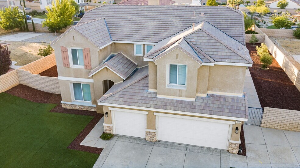 More Photos Of 4375 W Avenue M11, Lancaster Rehabilitation Center For Sale