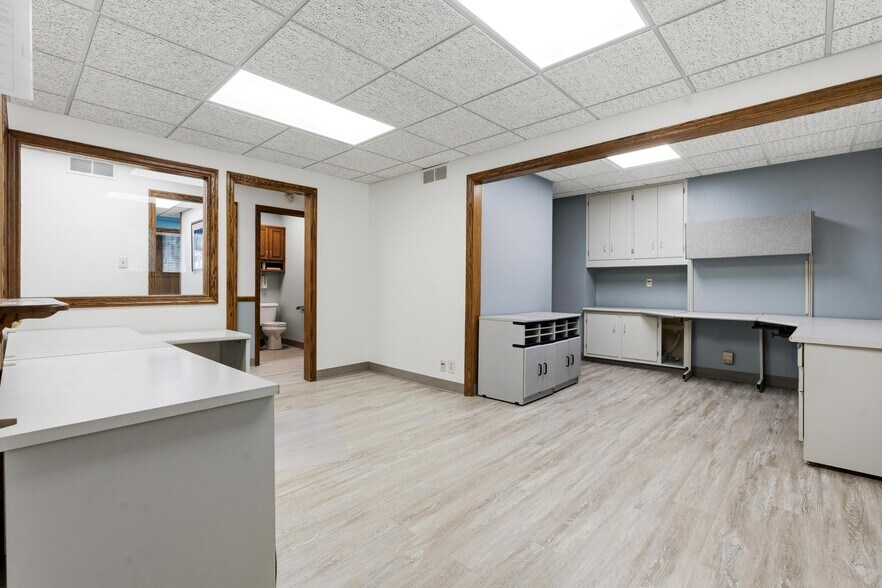 More Photos Of 244 Wilson Dr, Xenia Medical For Sale