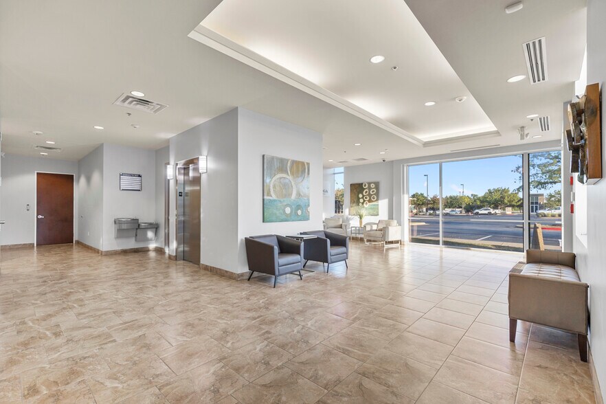 More Photos Of 2300 Greenhill Dr, Round Rock Office For Sale