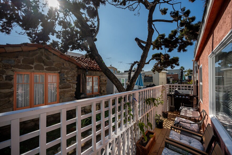 More Photos Of 830-832 Pismo Ct, San Diego Apartments For Sale