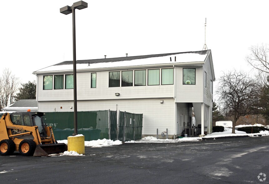 More Photos Of 80-82 Northboro Rd E, Marlborough Office For Sale