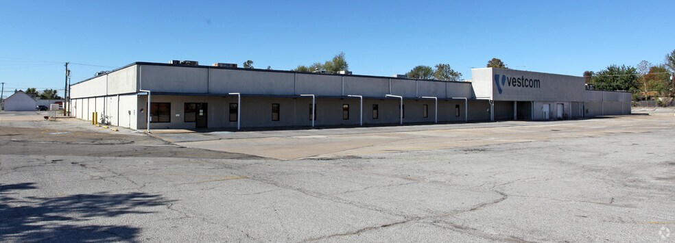 More Photos Of 708 W Kenosha St, Broken Arrow Self Storage For Sale
