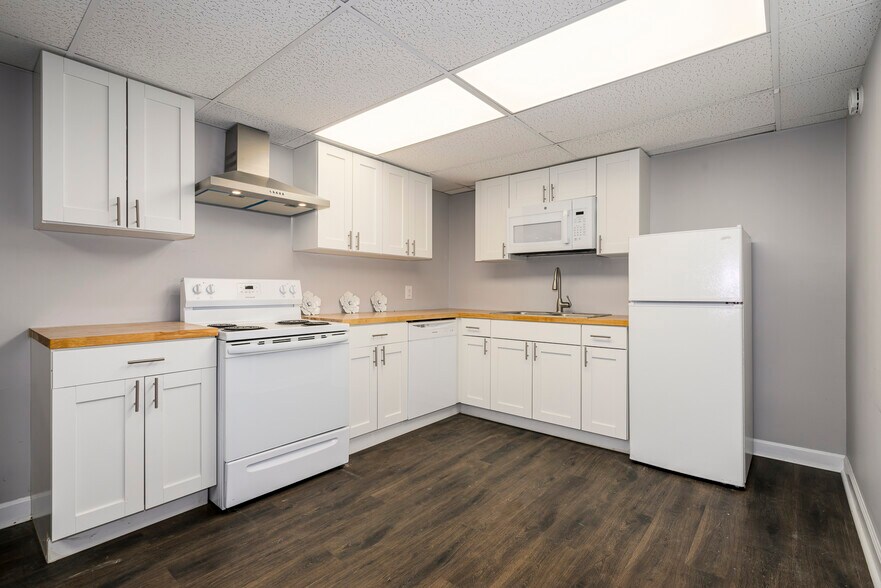 More Photos Of 4374-4382 W Pine Blvd, Saint Louis Office For Sale