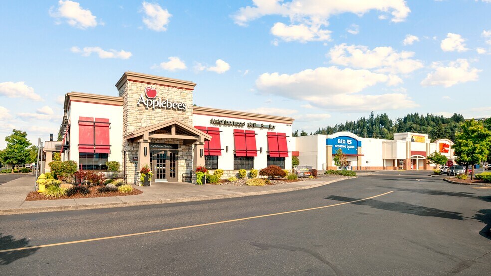 More Photos Of 200 Triangle Ctr, Longview Unknown For Lease