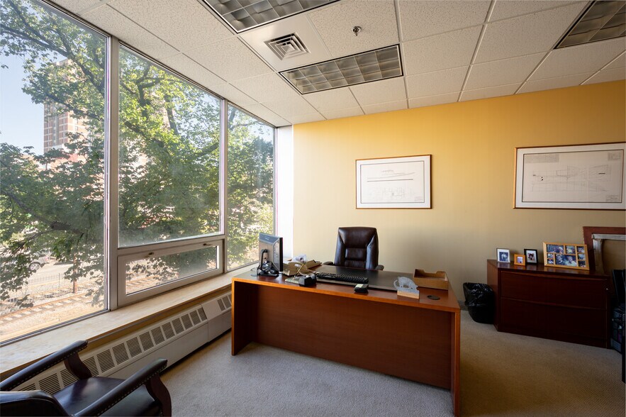 More Photos Of 1048-1050 Commonwealth Ave, Boston Office For Lease