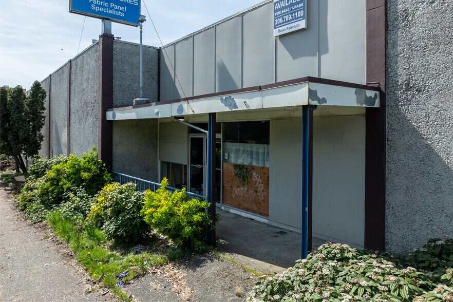 More Photos Of 4301 Aurora Ave N, Seattle Warehouse For Lease