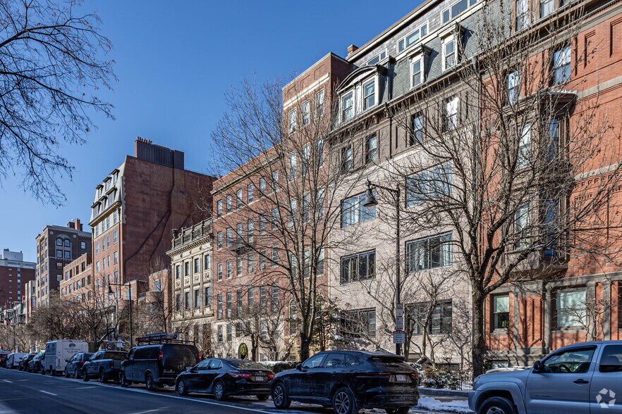 More Photos Of 262 Beacon St, Boston Office For Lease