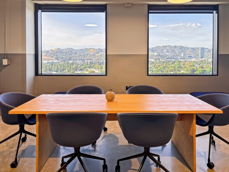 More Photos Of 3900 W Alameda Ave, Burbank Coworking Space