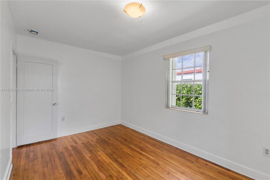 More Photos Of 1105 NE 119th St, Biscayne Park Apartments For Sale