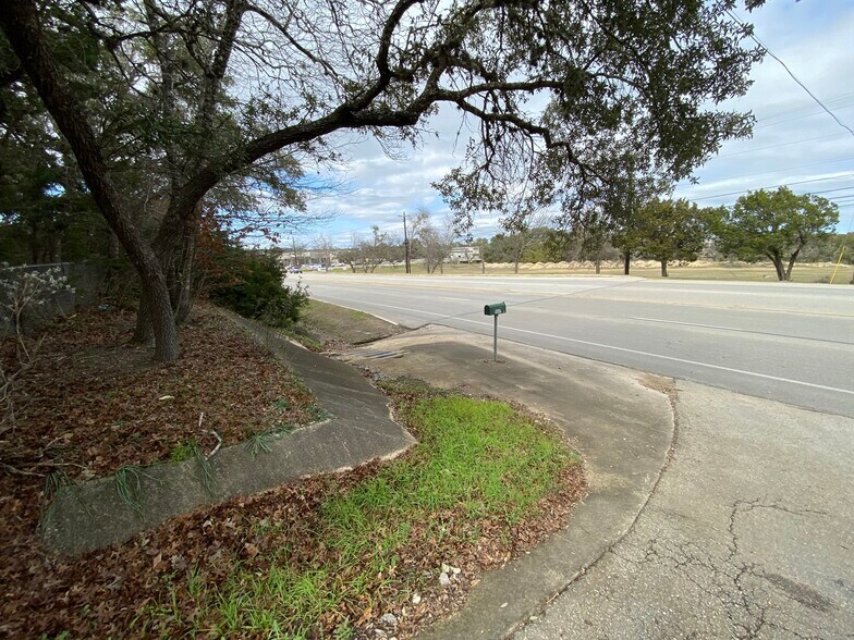 More Photos Of 1480 S Main St, Boerne Land For Sale