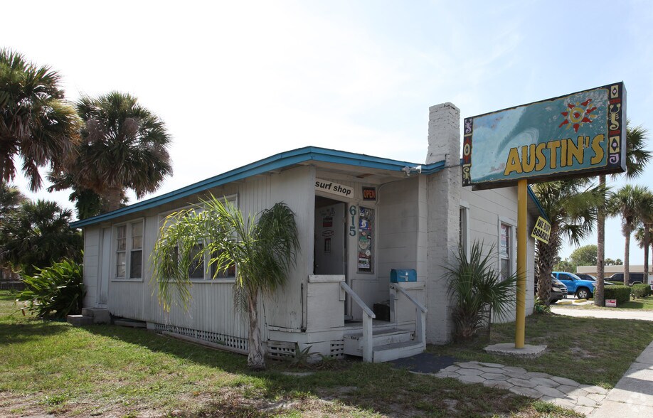 More Photos Of 615 3rd St S, Jacksonville Beach Freestanding For Lease
