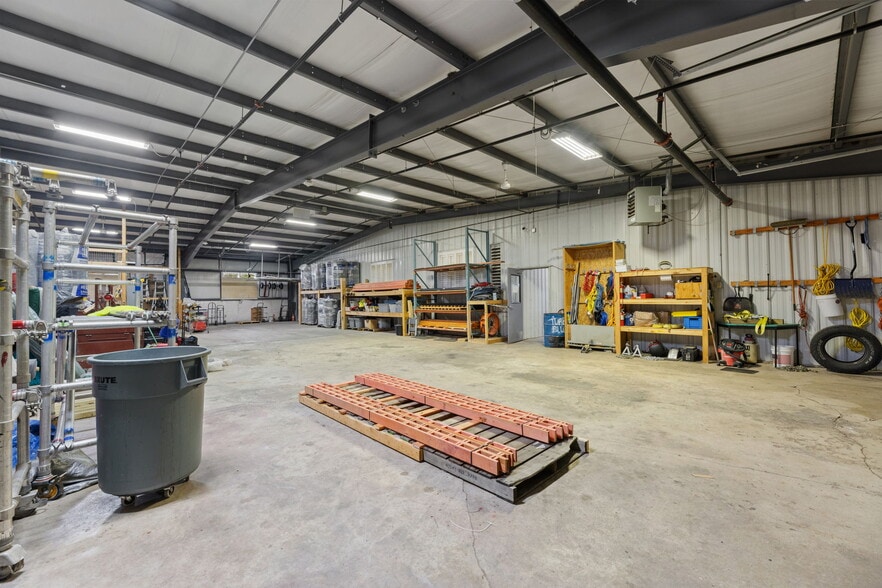 More Photos Of 900 W Miller Rd, Iola Manufacturing For Sale