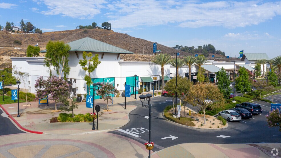 More Photos Of 2715-2810 Cabot Dr, Corona Unknown For Lease