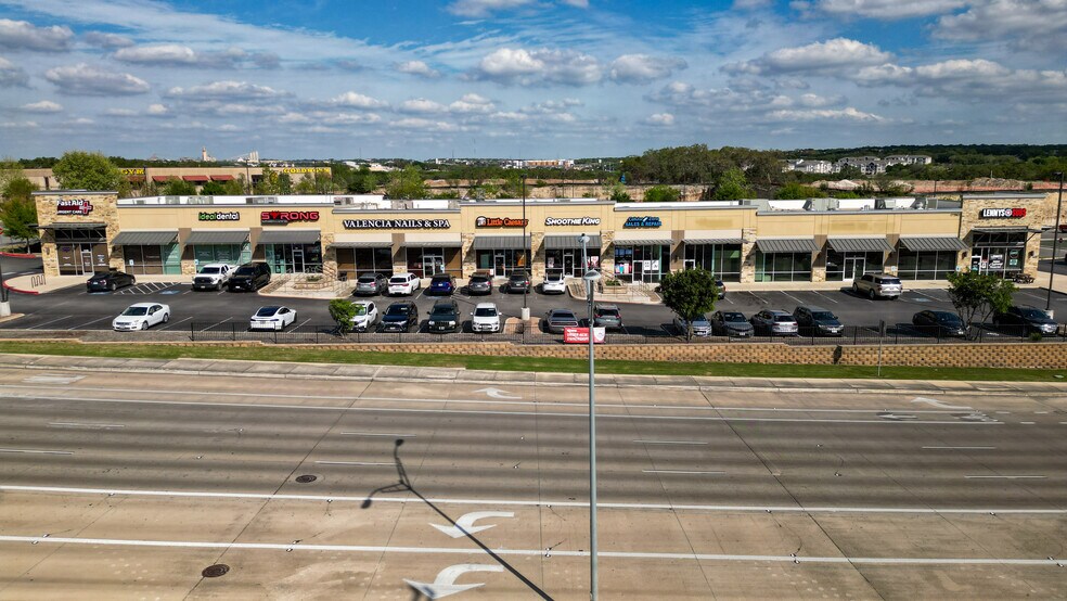 More Photos Of 17910 Bulverde Blvd, San Antonio Storefront For Lease