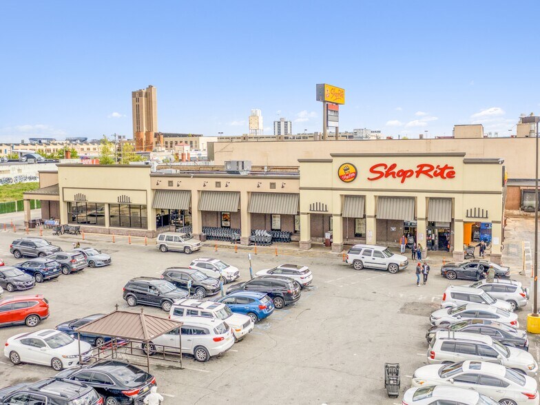 More Photos Of 2301 W Oregon Ave, Philadelphia Supermarket For Sale
