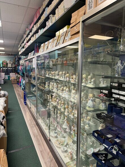 More Photos Of 210 Fourth Ave, Seward Office For Sale