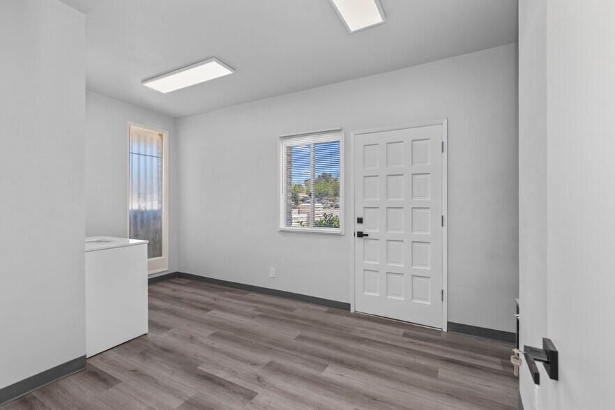 More Photos Of , Escondido Office For Sale