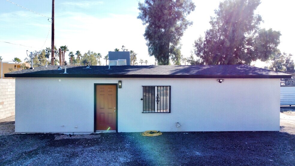 More Photos Of 3662 Park St, Las Vegas Industrial For Sale