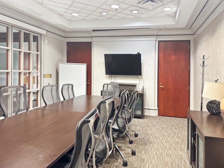 More Photos Of 9005 Overlook Blvd, Brentwood Coworking Space