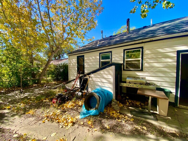 More Photos Of 730 Granite Ave, Shelby Specialty For Sale