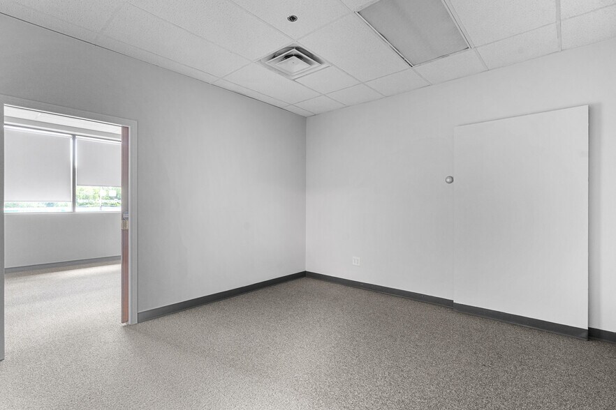 More Photos Of 285 Central St, Leominster General Retail For Lease