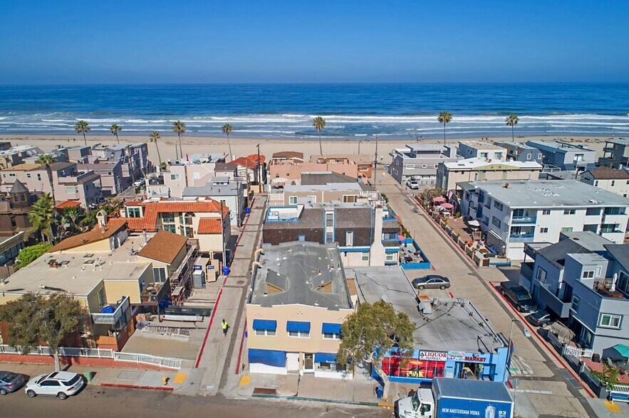 More Photos Of 2886-2888 Mission Blvd, San Diego Storefront Retail Residential For Sale