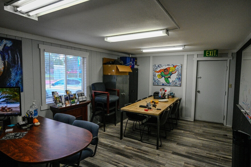 More Photos Of 7190 Newton St, Westminster Auto Dealership For Sale