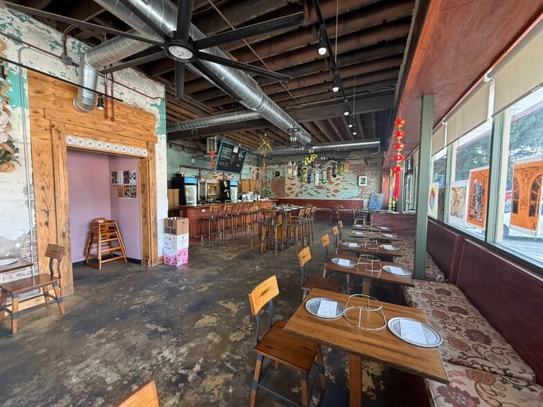 More Photos Of 377 Moreland Ave, Atlanta Fast Food For Sale