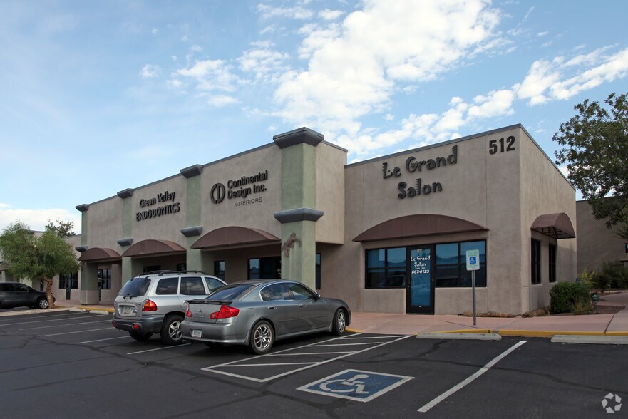 Primary Photo Of 512 E Whitehouse Canyon Rd, Green Valley Medical For Sale