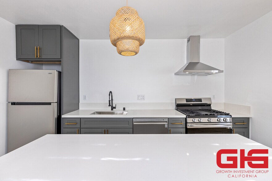 More Photos Of 521 E Live Oak Ave, Arcadia Apartments For Sale