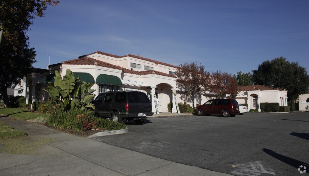 Primary Photo Of 710 N Mountain Ave, Ontario Freestanding For Lease