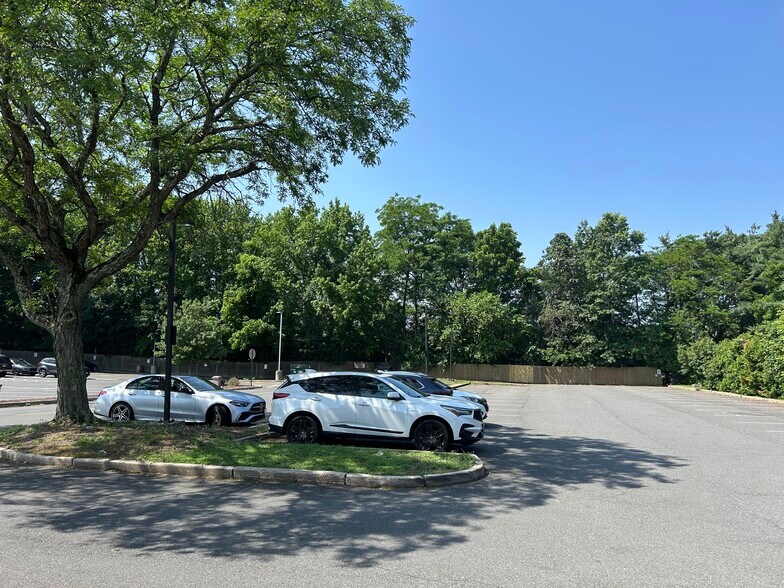 More Photos Of 1100-1102 State Route 34, Aberdeen Unknown For Lease