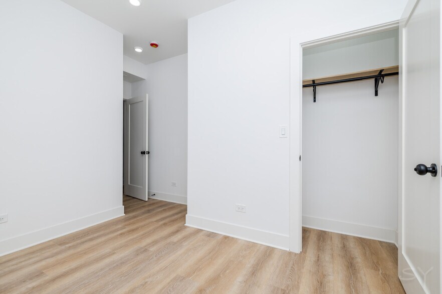More Photos Of 2327 S Homan Ave, Chicago Apartments For Sale