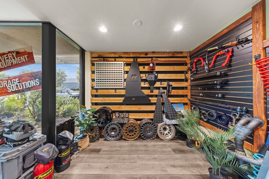 More Photos Of 23282 Peralta Dr, Laguna Hills Warehouse For Sale