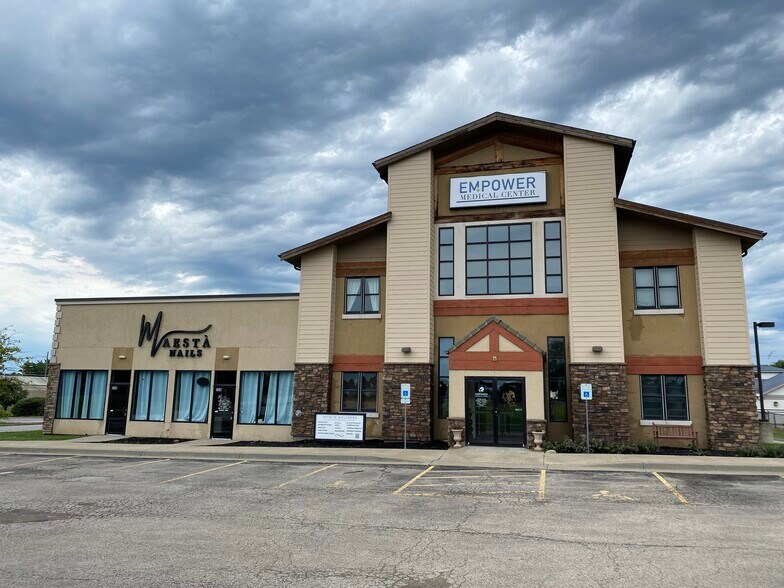 More Photos Of 350 SW Greenwich Dr, Lee's Summit Storefront Retail Office For Sale