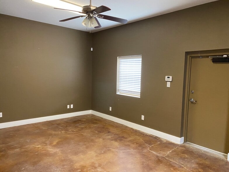 More Photos Of 1611 State Highway 276, Rockwall Unknown For Lease